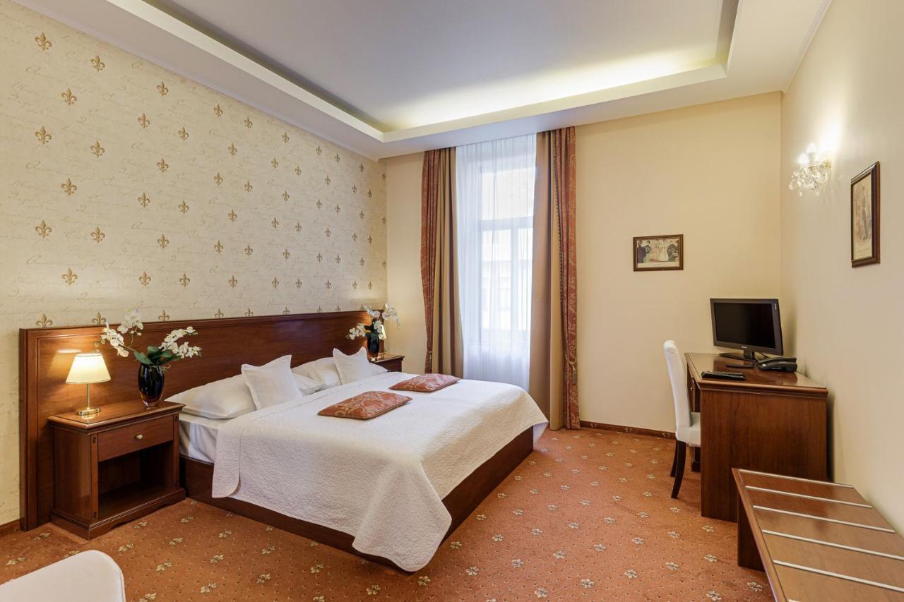 Louren Hotel プラハ エクステリア 写真